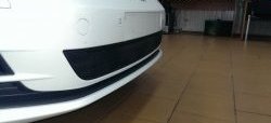 2 099 р. Сетка на бампер Russtal (черная) Volkswagen Golf 7 дорестайлинг, хэтчбэк 5 дв. (2012-2017). Увеличить фотографию 1