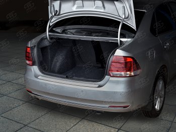 1 359 р. Защитная накладка заднего бампера Russtal  Volkswagen Polo  5 (2015-2020) (Нержавейка полированная). Увеличить фотографию 1