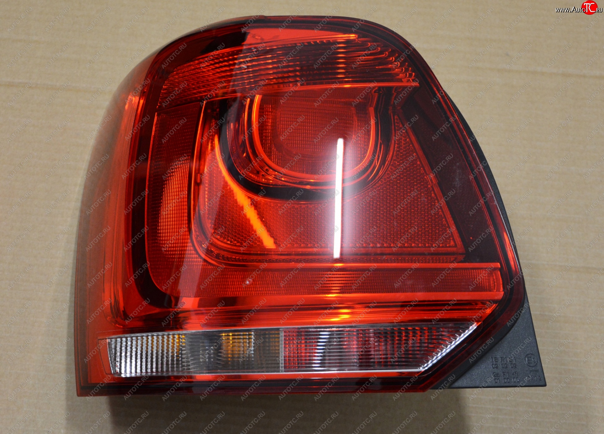 22 349 р. Левый фонарь задний VAG  Volkswagen Polo  5 (2009-2015)