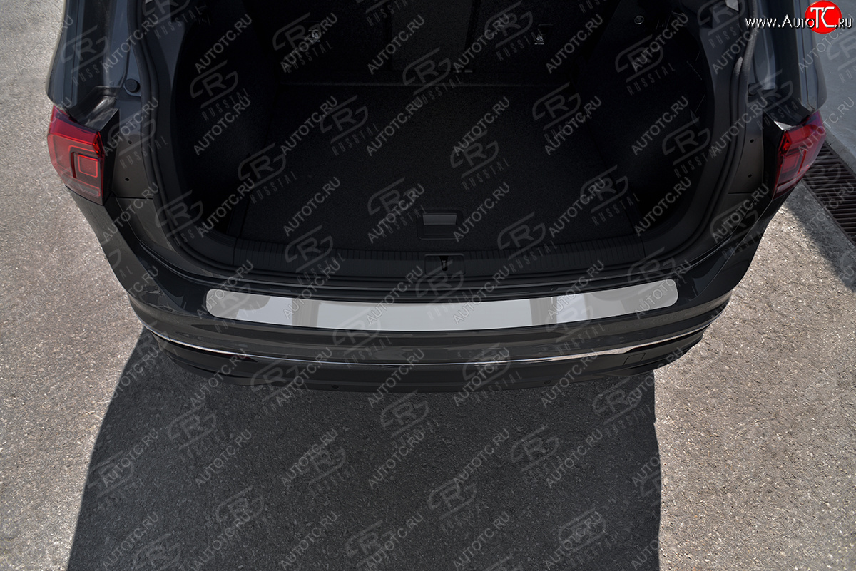 1 649 р. Защитная накладка заднего бампера Russtal Volkswagen Tiguan Mk2 рестайлинг (2020-2022) (нержавейка зеркальная)