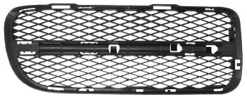 1 099 р. Правая Заглушка противотуманной фары в бампер SAT Volkswagen Touareg GP дорестайлинг (2002-2007). Увеличить фотографию 1