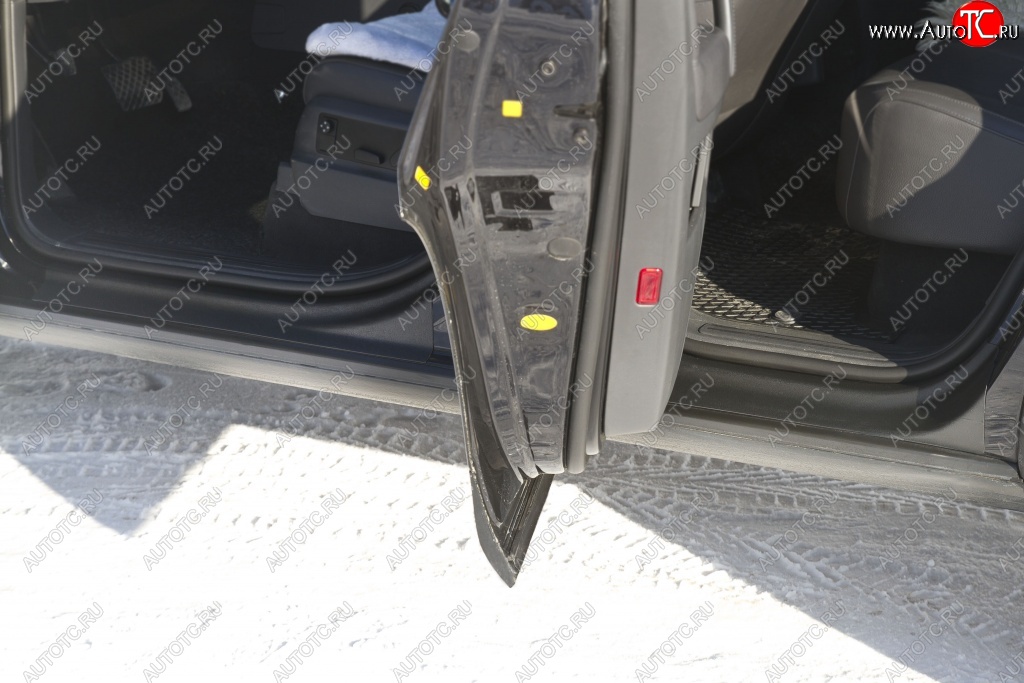 2 869 р. Накладки на внутренние пороги дверей RA  Volkswagen Touareg  GP (2006-2010)