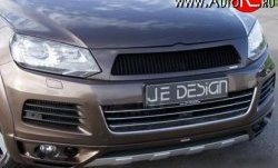 Решётка радиатора Je Design 7P Volkswagen Touareg NF дорестайлинг (2010-2014)